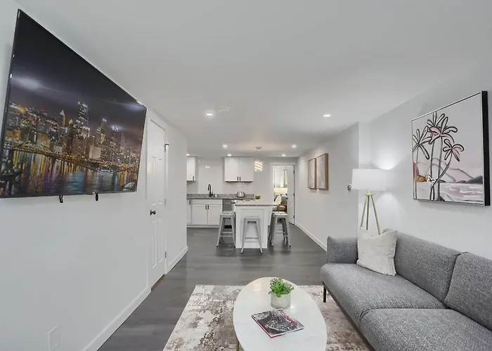 Stylish And 3bd North Side