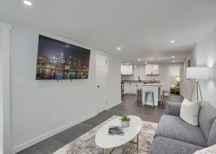 Stylish And 3bd North Side Holiday home