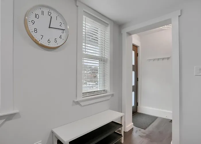 Stylish And 3bd North Side Holiday home *